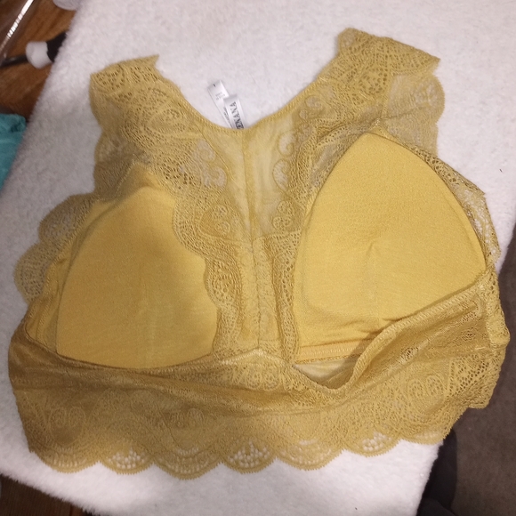 Yellow Bralette Size 1x Zenana Outfitters Brand NWOT - Picture 2 of 4